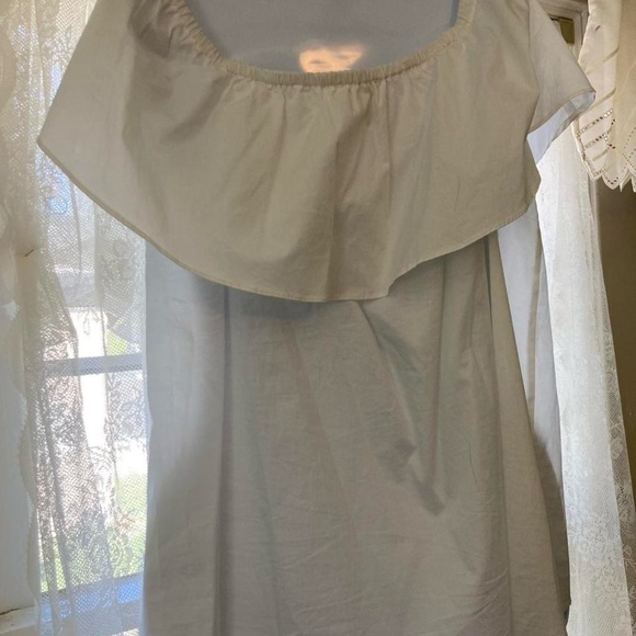 Michael Kors Elegant White Off-Shoulder Sleeveless Top M - Picture 3 of 4